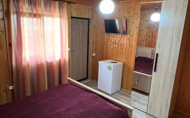 Ruchey Mini-hotel, posyolok Nizhnia Eshera