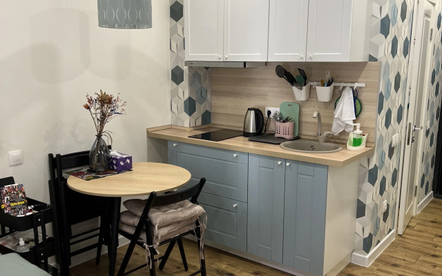 S Vidom Na Basseyn Apartments