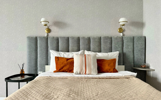 Апартаменты SivakApart c балконом на Невский и видом на набережную