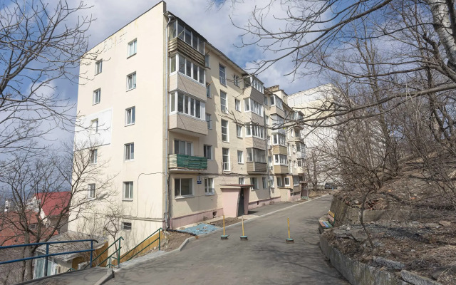 V tsentre na Nerchinskoy 3 Flat