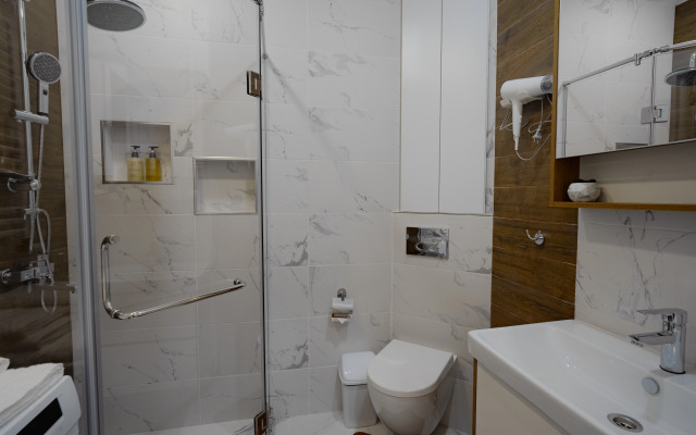 Yevrotreshka Batumi Guru Apartments