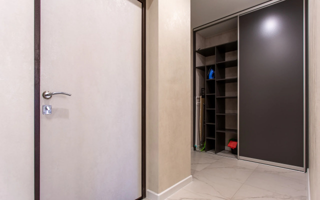 Arthome Flat