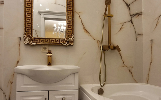 Апартаменты Urban Кот Gold