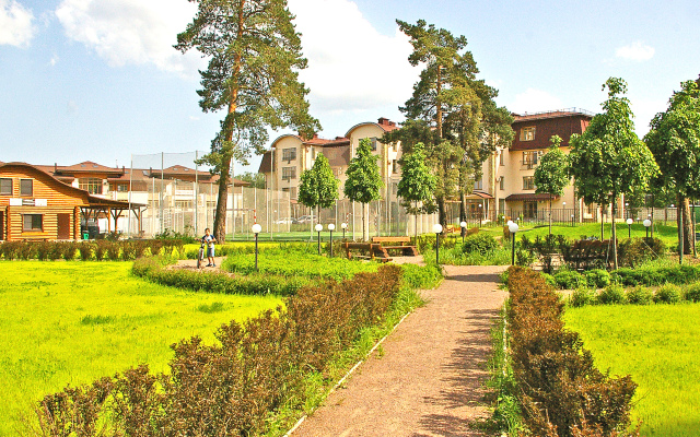 Apartments Yakhontovy Les