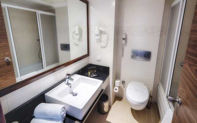 Royal Towers Kiris Hotel