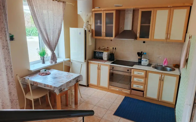 Taunkhaus na Beregu Morya Private House