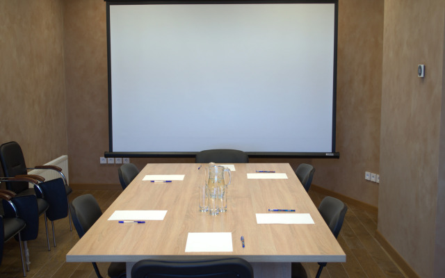 Отель Родники