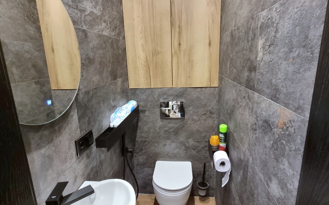 Elitnye Tryohkomnatnye Dizaynerskiye Na Volochaevskaya 87 Apartments