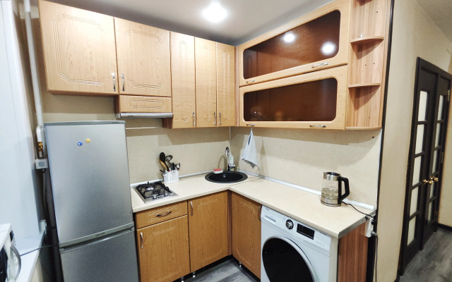 Na Ulitse Krasnykh Partizan 17 Apartament