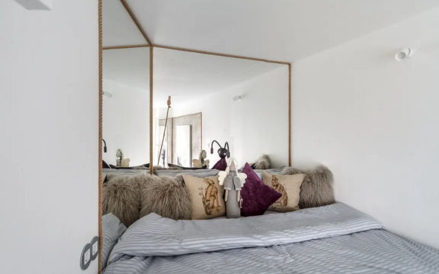 Dvukhurovnevaya Studiya Smart Host Na Shelepikhinskoy Naberezhnoy Apartment