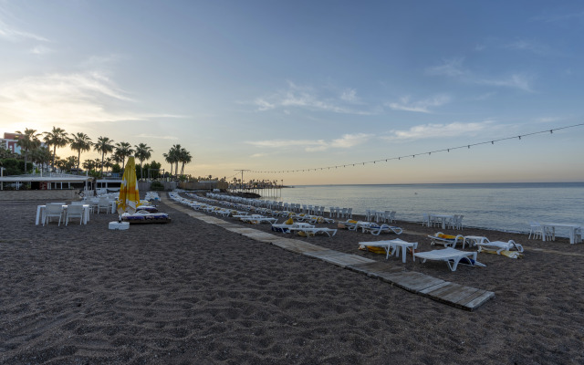 Lara Beach Homes