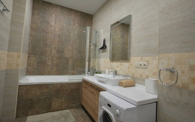 Квартира Двухкомнатная напротив ТЦ Горки Город