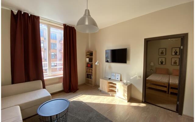 Sisayd Na 65 Let Pobedi Apartments