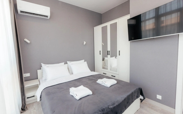 Red Apartments Art Layt Siti Grant Apartments