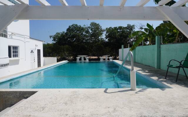 See Belize Relaxing Apartments