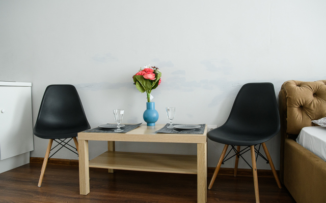 Апартаменты на Верхнеторговой 4