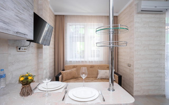 Red Apartments Art Layt Marsel Apartments