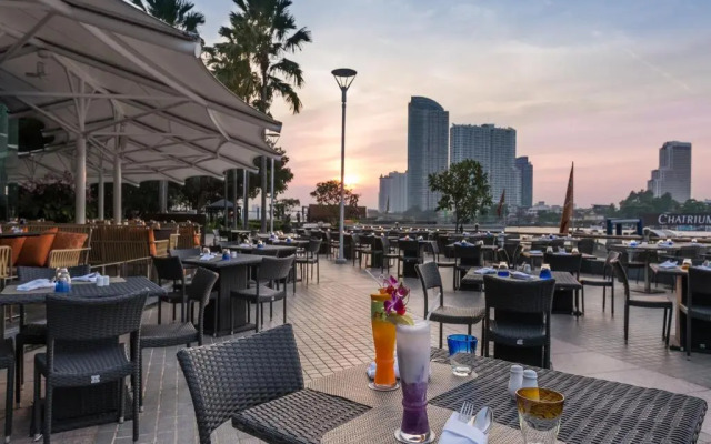 Отель Chatrium Riverside Bangkok