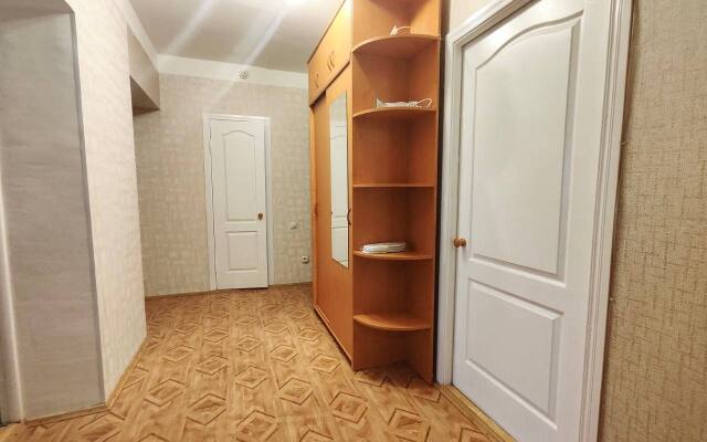 Sutkiru Na Olega Golovchenko Flat