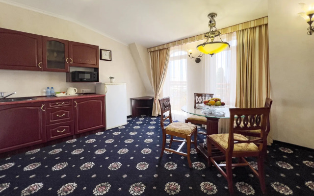 Bristol Hotel