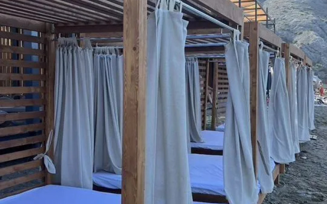 Апартаменты на Набережной 75к4 (610.4)