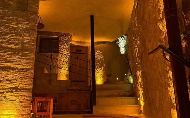 My Cave Suites