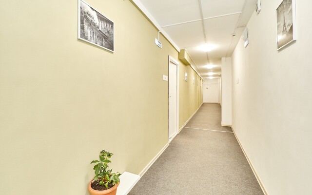U Semi Mostov Hotel