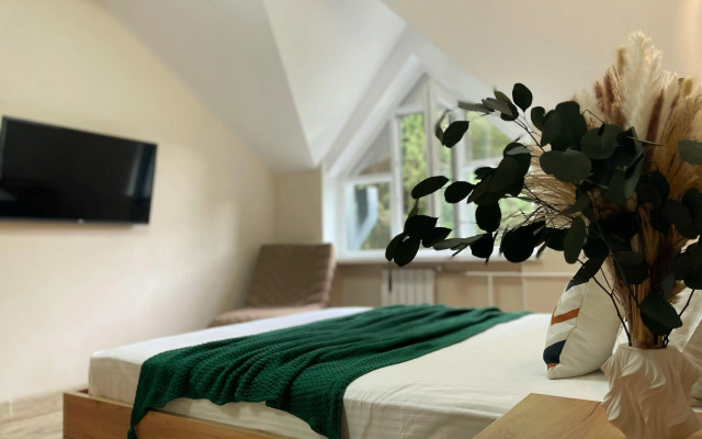 V Botanicheskom Sadu 7 Minut Do Morya Apartments