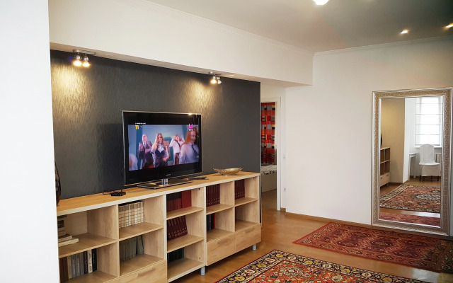 Квартира Комфортная в центре Алматы , вид на горы