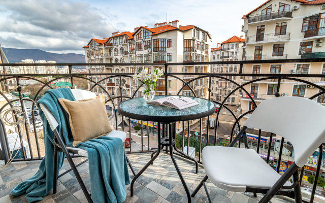 Апартаменты с Видом на Гоpы от Home Group apartments