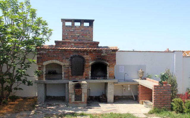 Zhemchuzhina Stepi Guest House