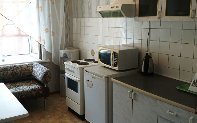 On Day on Chelyuskintsev 14/1 Apartments