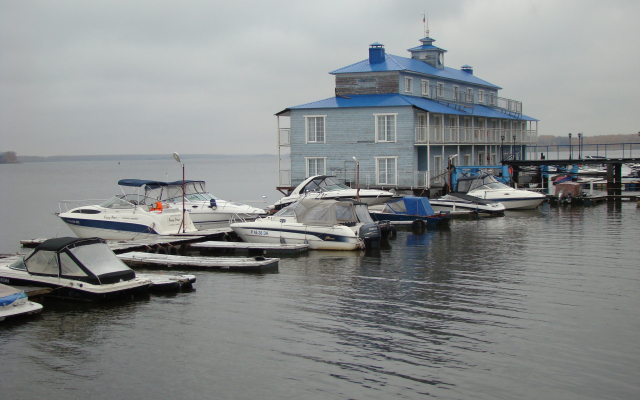 Ostrovskij Prichal Hotel