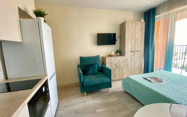 Studiya So Stilnoy Otdelkoy I Tekhnikoy Flat