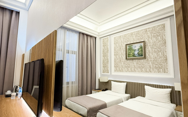 Theatrum  Baku