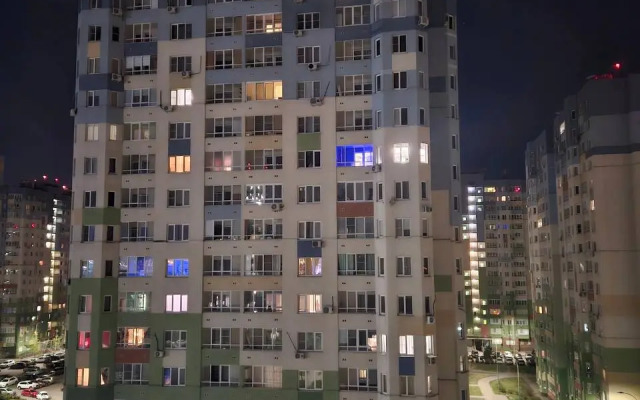 Uyutnaya ryadom s naberezhnoy reki Volga Flat