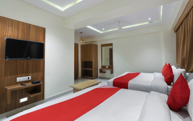 Rose Gold Hotel