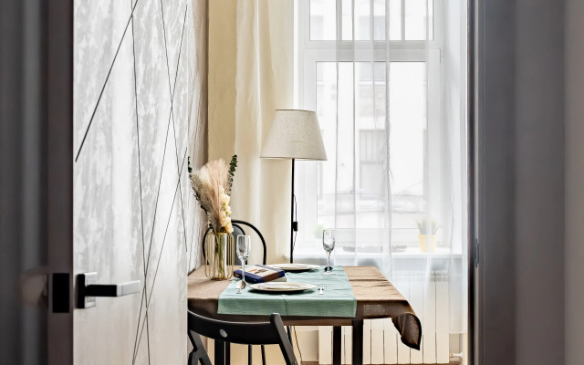 Sergeew Apartments dvuhkomnatnyj Lyuks s vidom na naberezhnuyu Fontanki Apartments