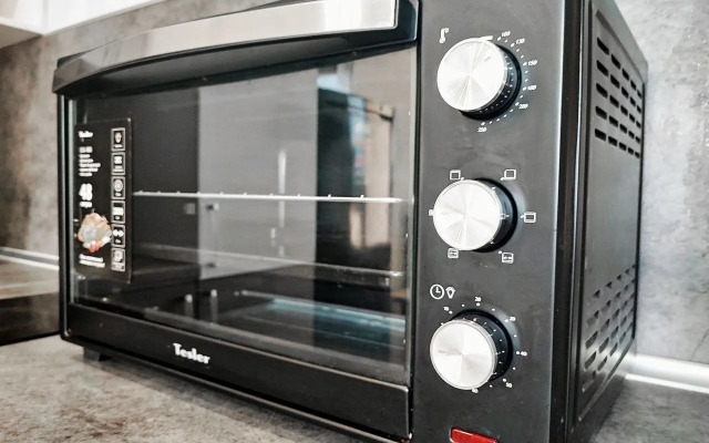 V Tsentralnom Sochi s Bolshoy Lodzhiey Flat