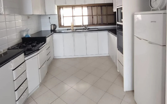 U Sredizemnogo Morya Apartments