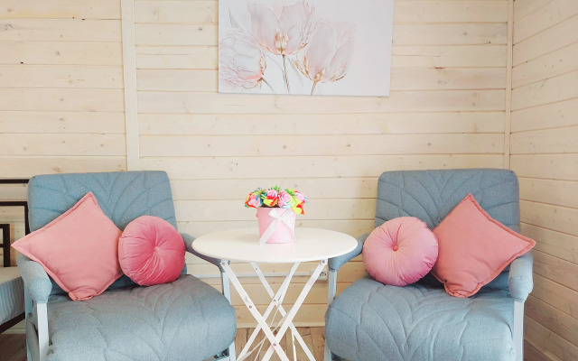 Domik Dlya Semyi Ili Kompanii Druzey Glamping