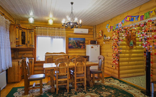 Bannyij Kompleks v Eremino Guest House