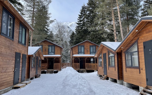 Arhyiz Chalet