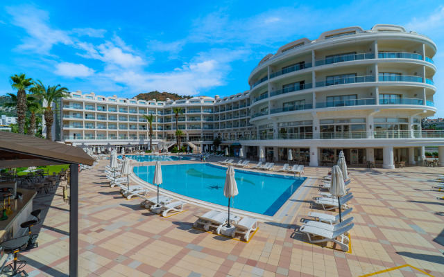Pineta Park Deluxe Hotel