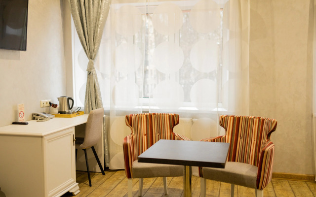 Premiere Hotel