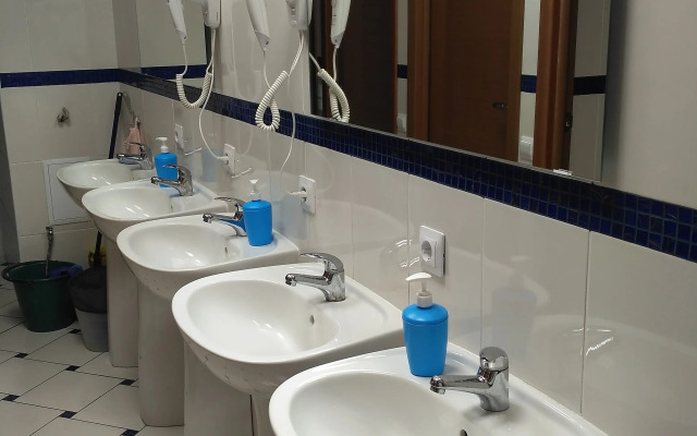 Хостел Неслучайные Связи