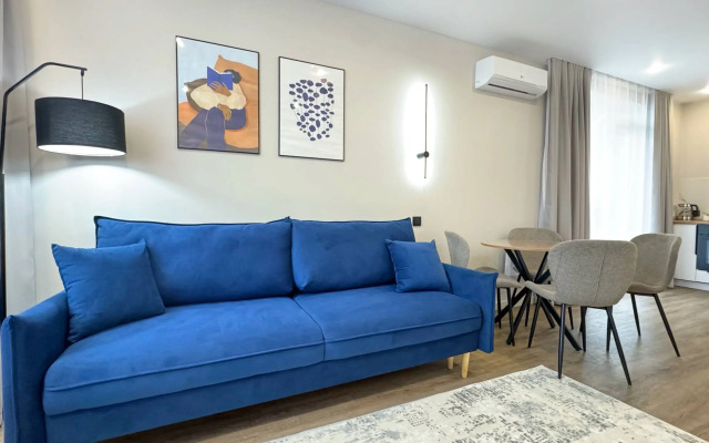 Квартира Уютная с Видом на Море и Русский Мост