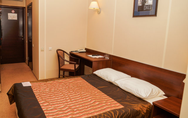 Parus Hotel