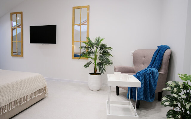 Апартаменты Дизайнерская мансарда в 150 метрах от моря