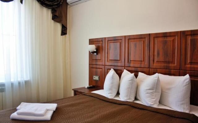 Korona Hotel
